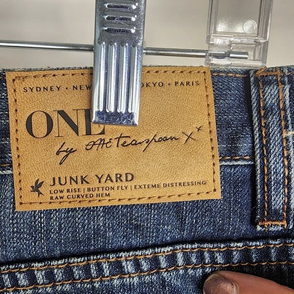 NWT One Teaspoon Cowboy Junkyard Distressed Frayed Hem Mini Jean Skirt Size 25 - Picture 11 of 16